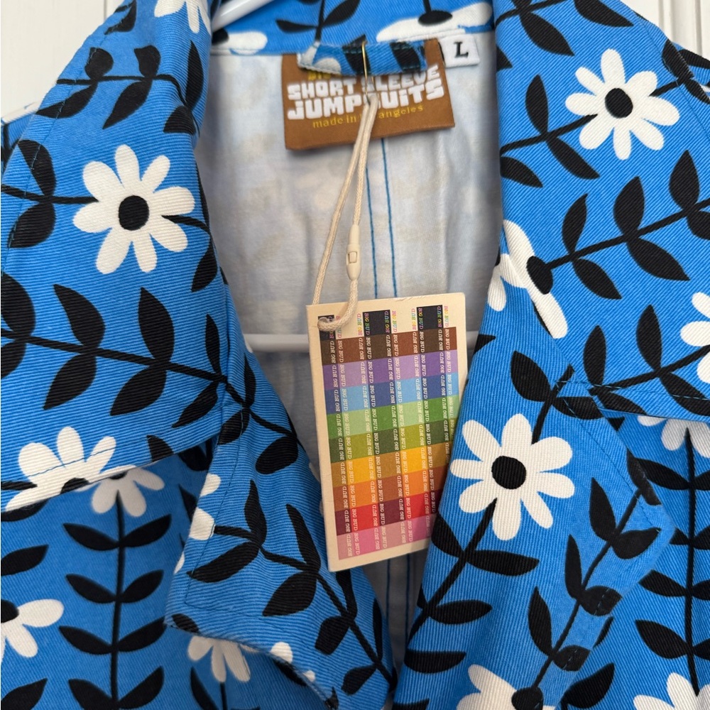 Big Bud Press Blue Floral short sleeve jumpsuit - Picture 2 of 5